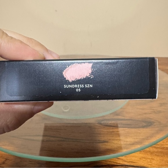 Fenty Beauty by Rihanna Fenty Cheeks Suede Waterproof Powder Blush in Sundress - Picture 8 of 12